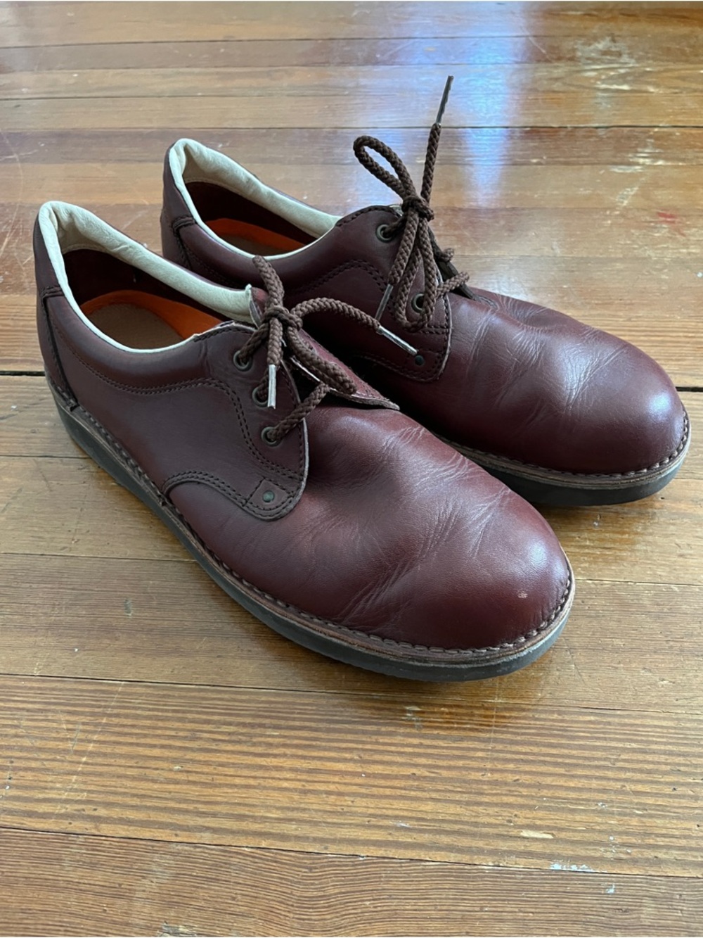Cabelas | Men’s Leather Oxfords with Vibram Soles | Burgundy | Size 11.5